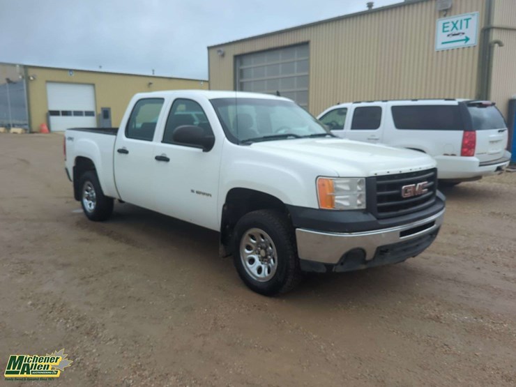 2013-gmc-sierra-1500-image-2
