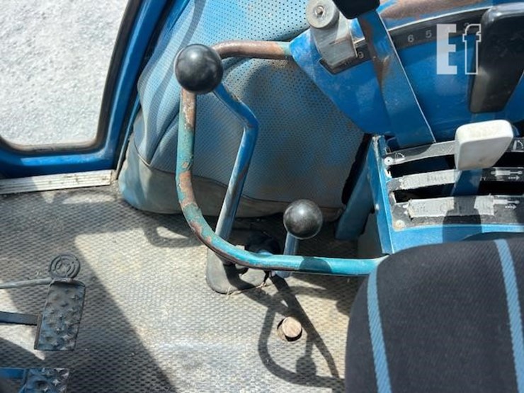 ford-8700-image-36