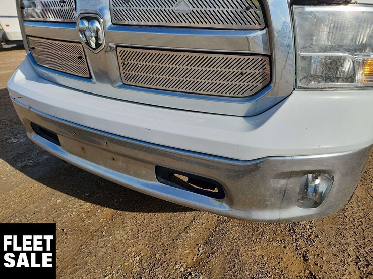2014-ram-1500-slt-image-30