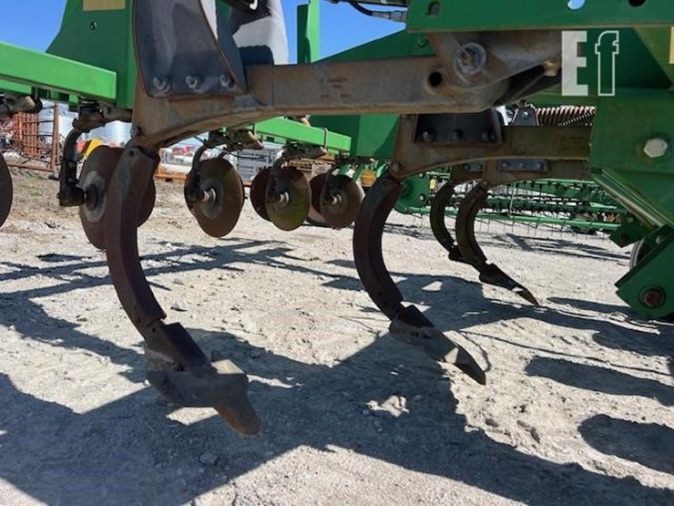 john-deere-2700-image-18