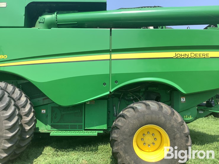 2014-john-deere-s680-image-17