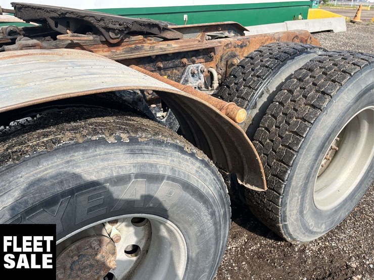 2006-kenworth-t800-image-11
