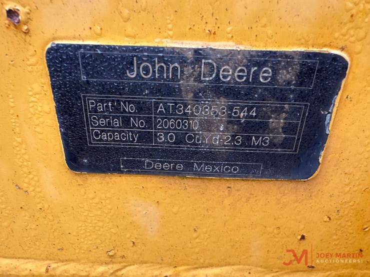 2016-deere-544k-image-16