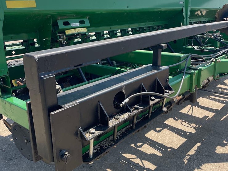 john-deere-1590-image-18