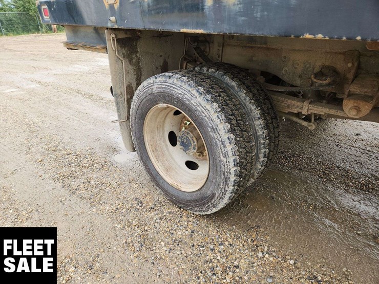2016-ford-f550-image-35