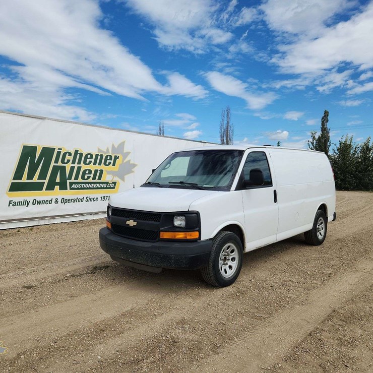 2010 CARGO EXPRESS