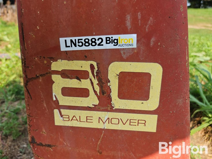 new-holland-80-image-11