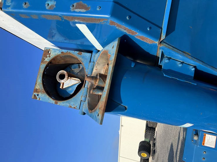 1997-kinze-840-image-11