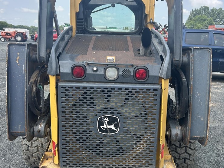 2012-deere-326d-image-4