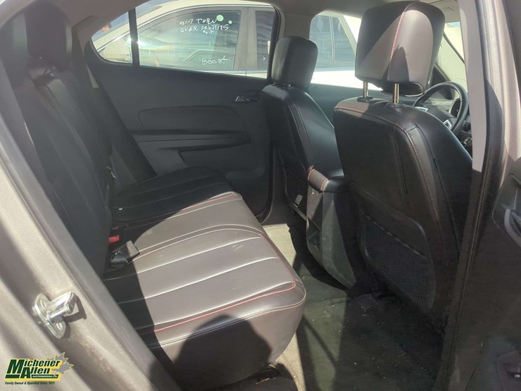 2012-chevrolet-equinox-image-13