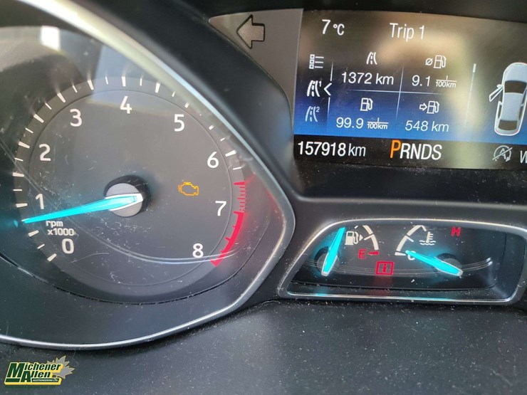 2019-ford-escape-sel-image-8