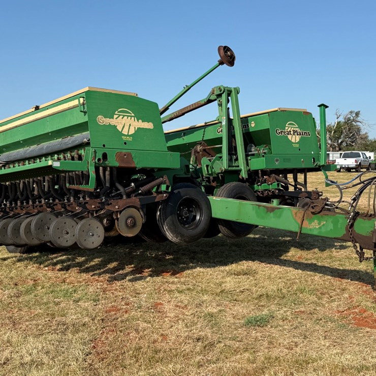 GREAT PLAINS 3S3000F