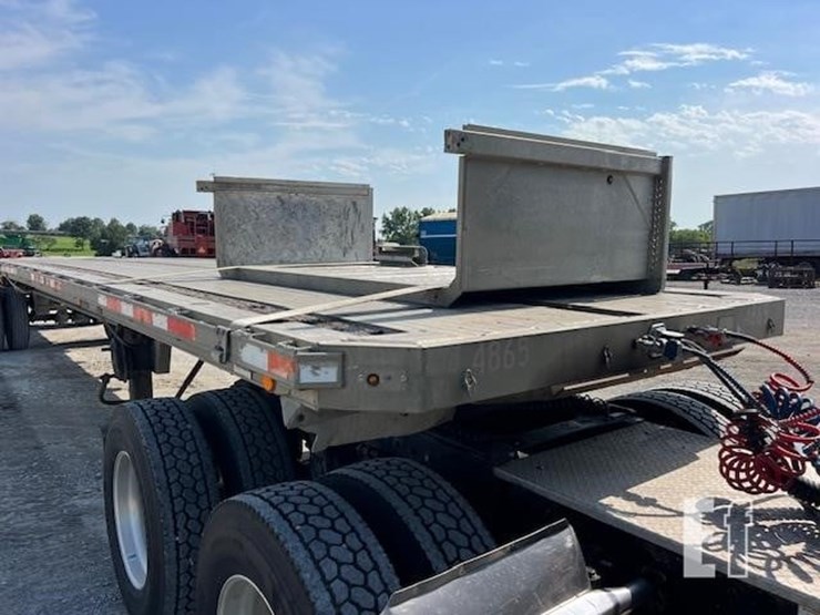 1995-benson-flatbed-image-13