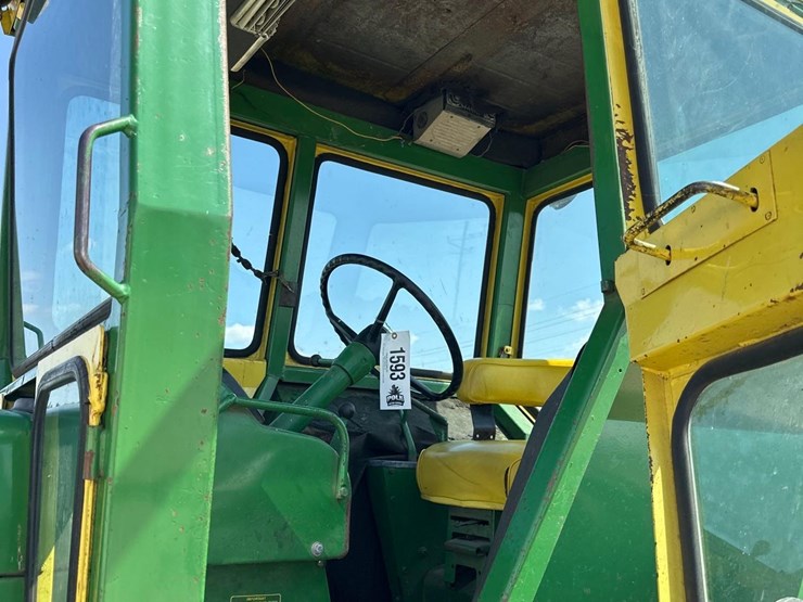 john-deere-4320-image-15