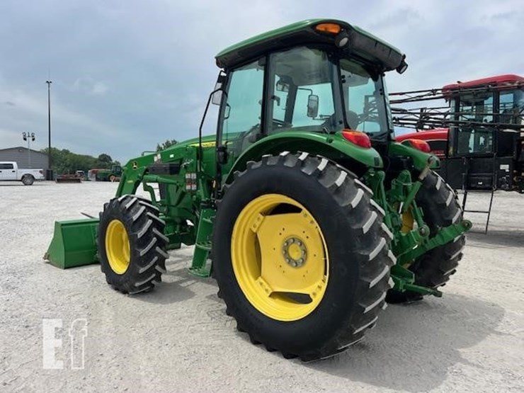 john-deere-6105d-image-4