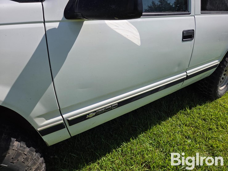 1997-chevrolet-tahoe-image-16