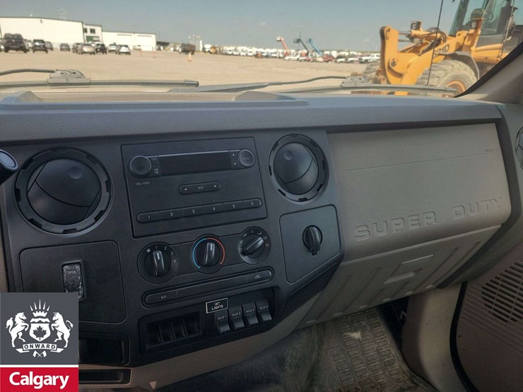 2009-ford-f550-image-10