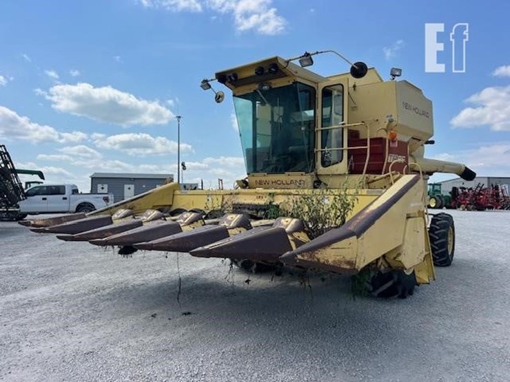 new-holland-tr85-image-13