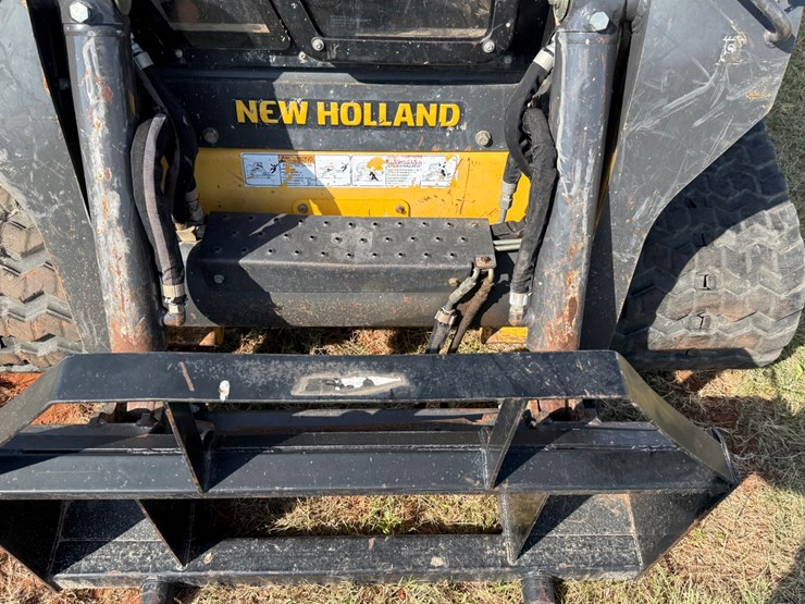 new-holland-c337-image-6