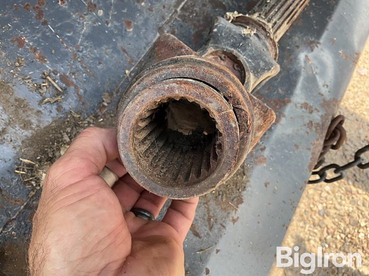 2012-massey-ferguson-2190-image-11
