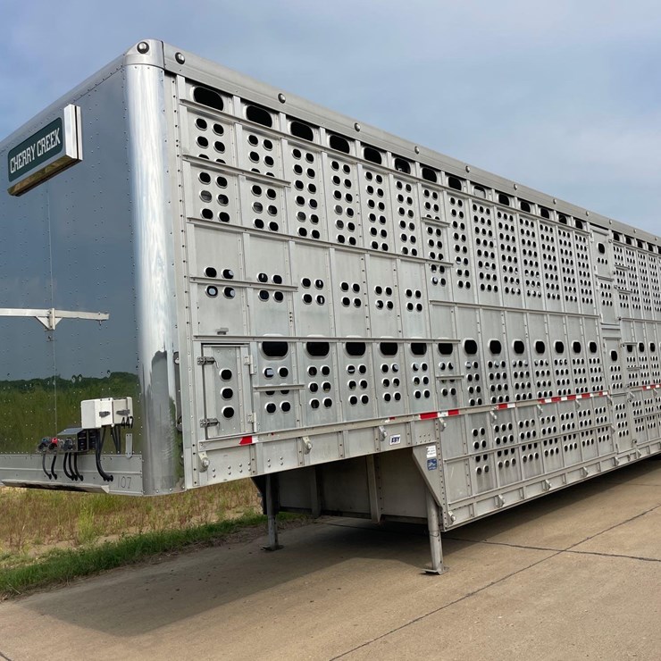 2021 EBY LIVESTOCK TRAILER