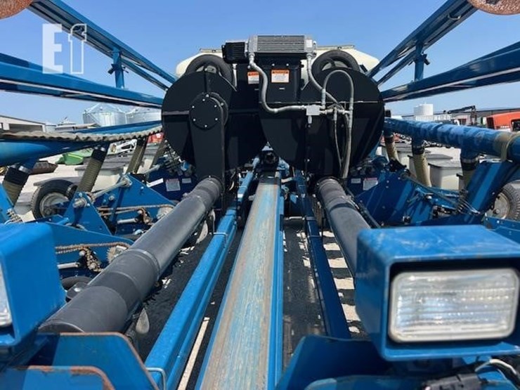 2008-kinze-3800sds-image-69