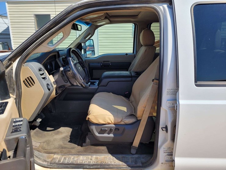 2012-ford-f350-image-18