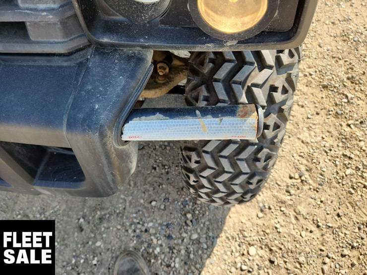2015-john-deere-gator-image-19