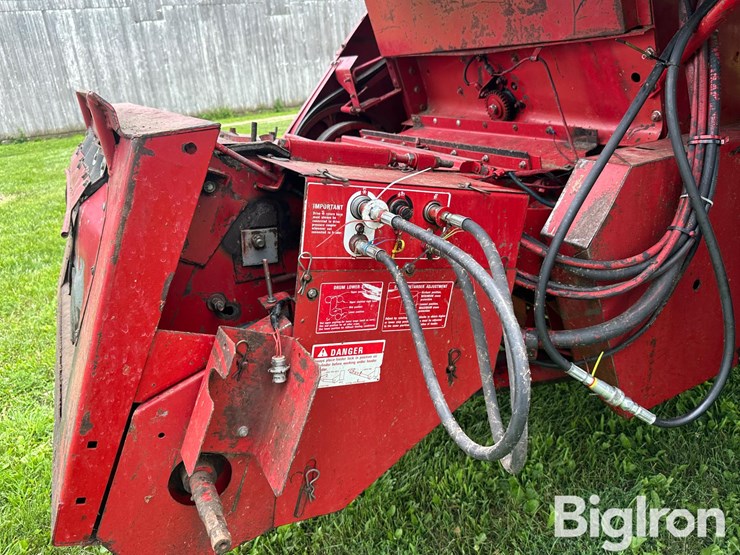 1989-case-ih-1660-image-12