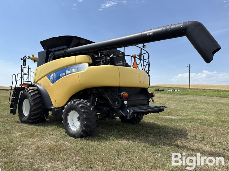2008-new-holland-cr9070-image-7