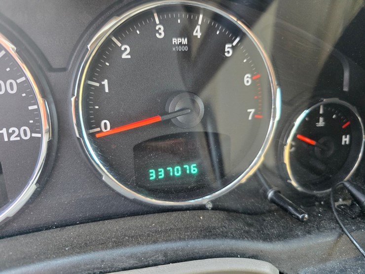2008-jeep-liberty-image-9
