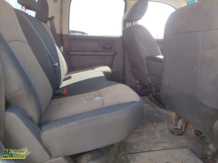 2012-ram-2500-st-image-13