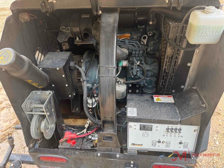 2019-allmand-bros-night-lite-v-series-nlv-image-10