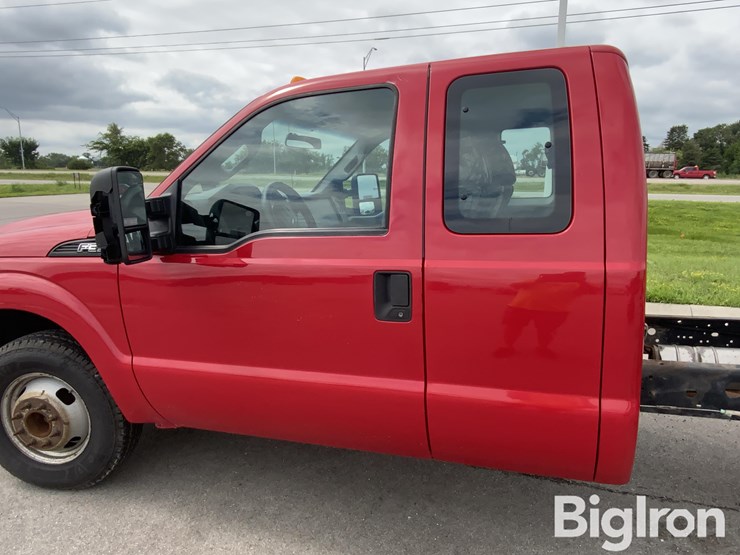 2015-ford-f350-xl-image-17