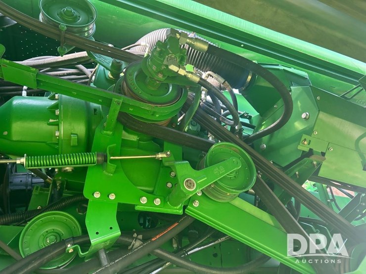 2013-john-deere-s670-image-34