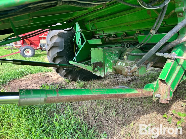 1999-john-deere-9600-image-13
