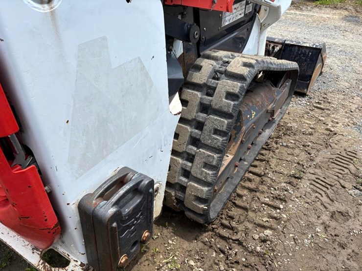 2020-bobcat-t66-image-10