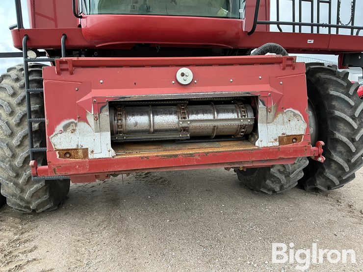 2011-case-ih-6088-image-11