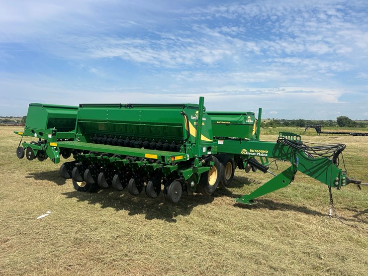 2021-great-plains-bd7600-30-image-1