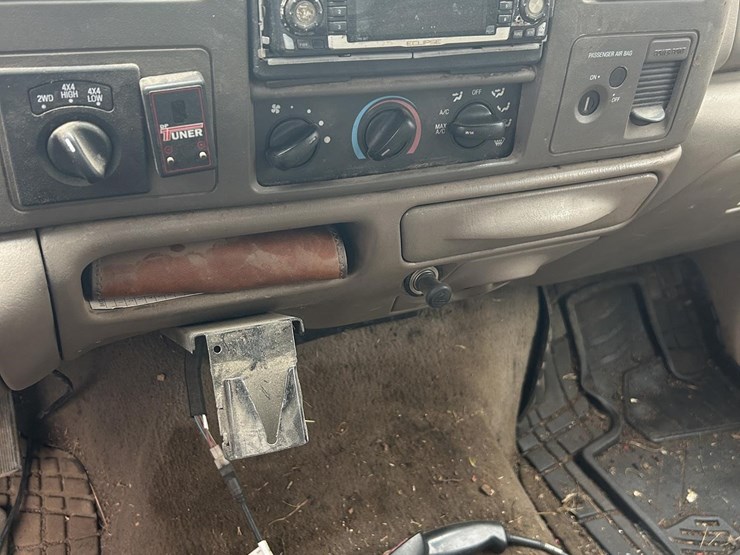 2000-ford-f350-image-13