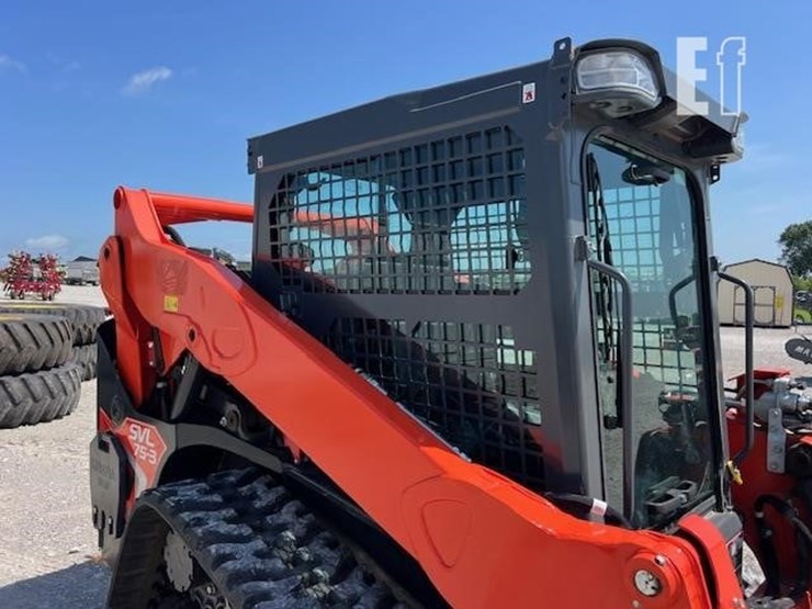 2024-kubota-svl75-3-image-8