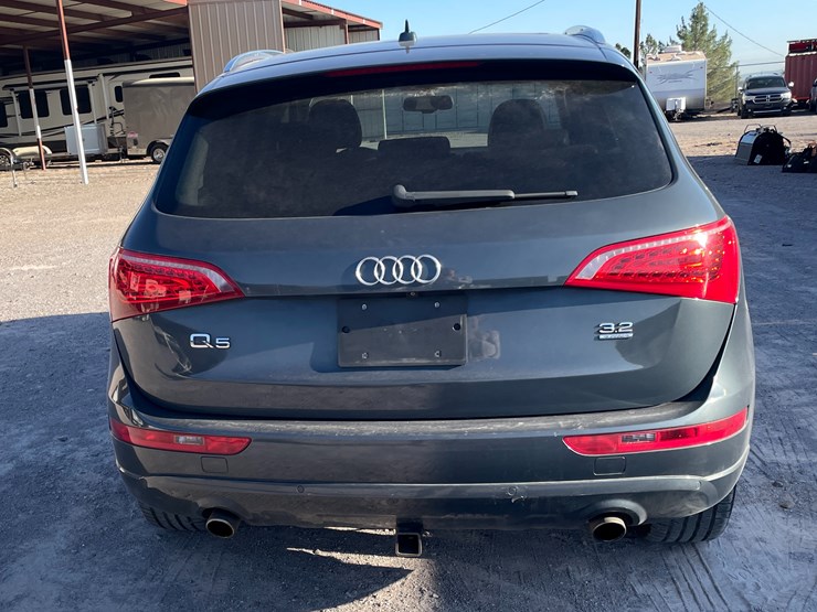 2010-audi-q5-image-3