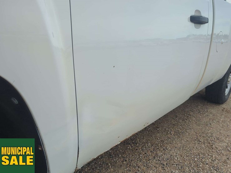 2011-chevrolet-silverado-1500-image-26