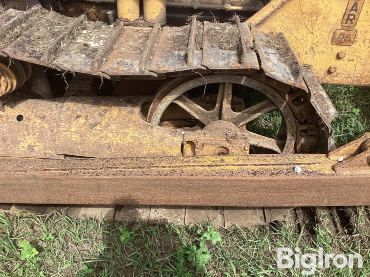 caterpillar-d6-image-18
