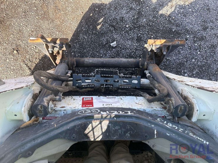 2018-bobcat-t590-image-16