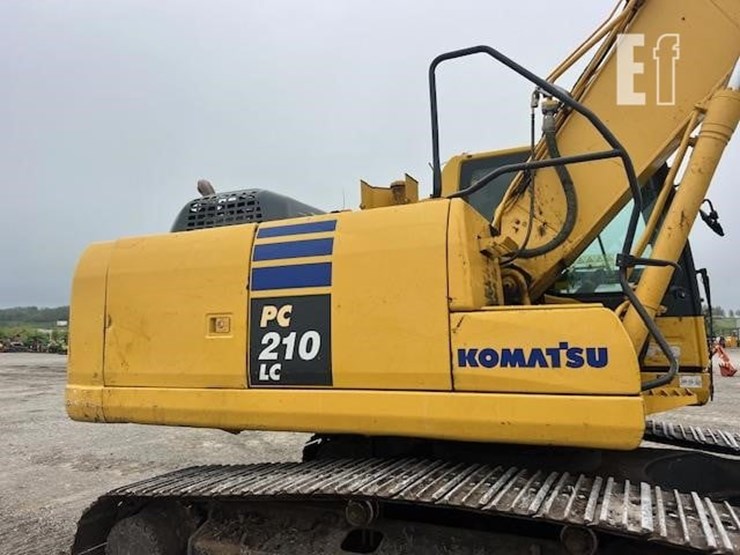 komatsu-pc210-lc-image-17