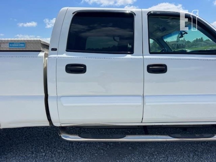 2007-chevrolet-silverado-2500hd-image-21