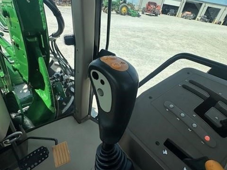 2009-john-deere-6430-image-21