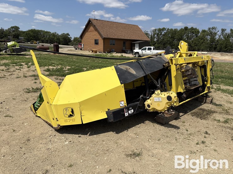 2010-john-deere-678-image-7