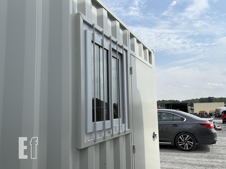 2025-10ft-storage-container-image-5
